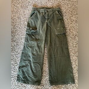 Women’s Green Baggy Cargo Pants